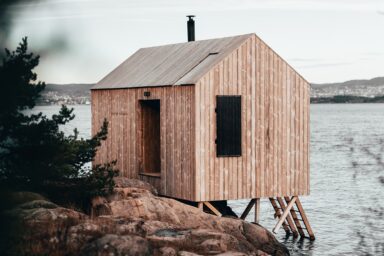 finnland-sauna-bau-duelmen-galerie-atle-mo-unsplash-holzhuette